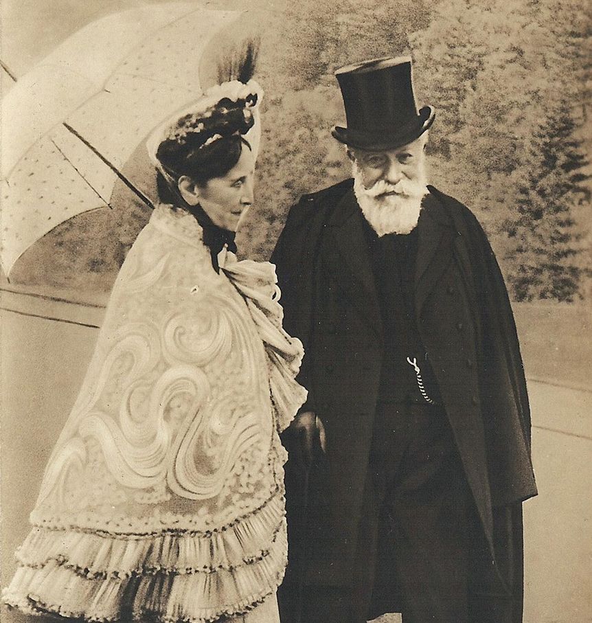 photo: Sandra Eberle Photograph of Grand Duchess Luise and Grand Duke Friedrich circa 1905