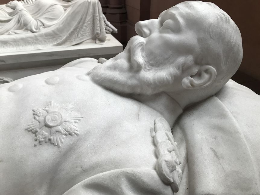 Foto: Staatsanzeiger Baden-Württemberg GmbH & Co. KG, Anja Stangl Großherzogliche Grabkapelle Karlsruhe, Grabmal Großherzog Friedrich I. von Baden, Detailaufnahme Gesicht